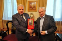 Визит в КНР