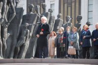Альберт Лиханов выступает на митинге 11 апреля 2019 года на Поклонной горе